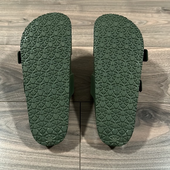 Forest Green Women’s Sandals - Size: 8 - Picture 5 of 5